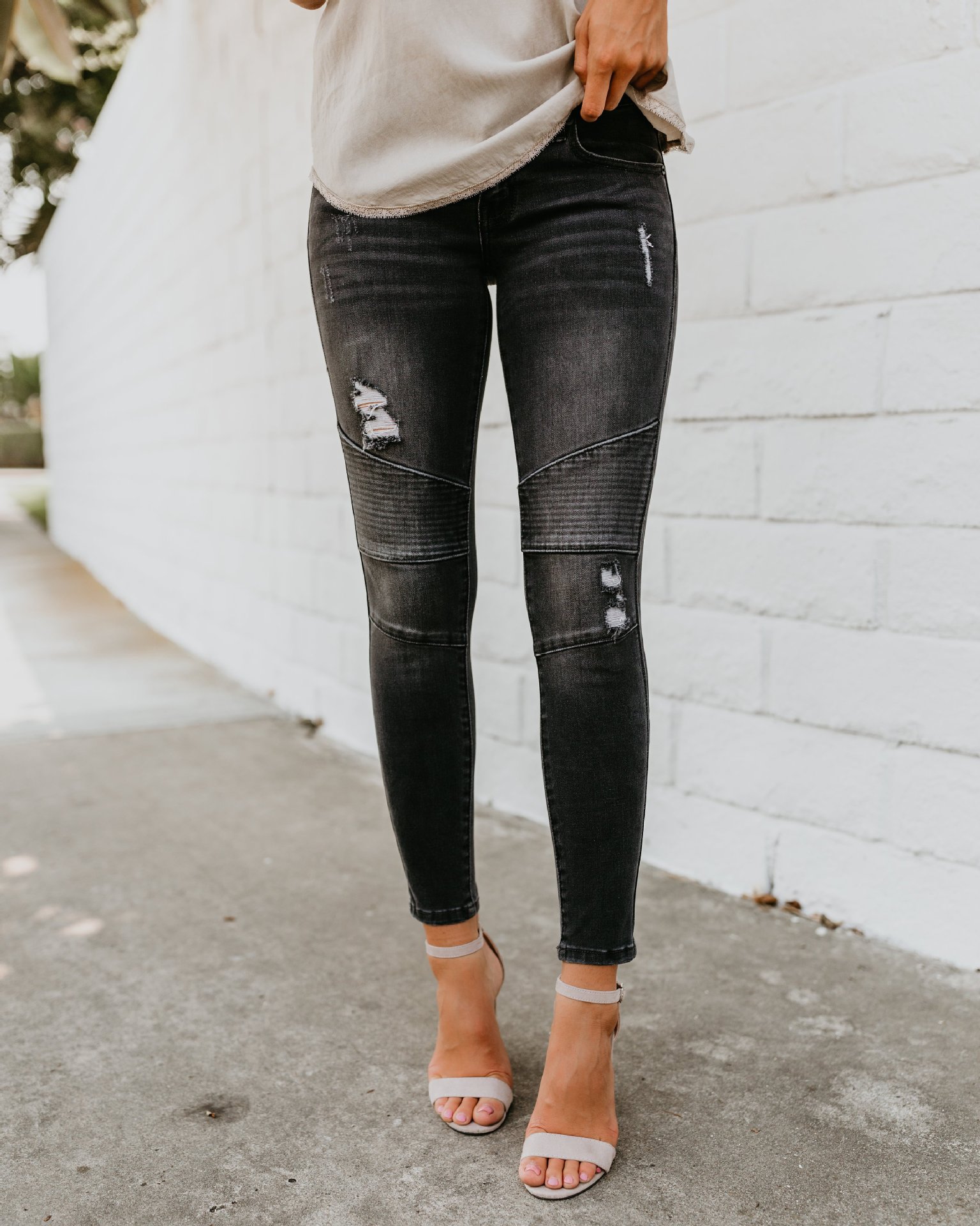 Damen Jeans Im Slim Fit Mit Falten Und Elastischer Passform_voghion.com