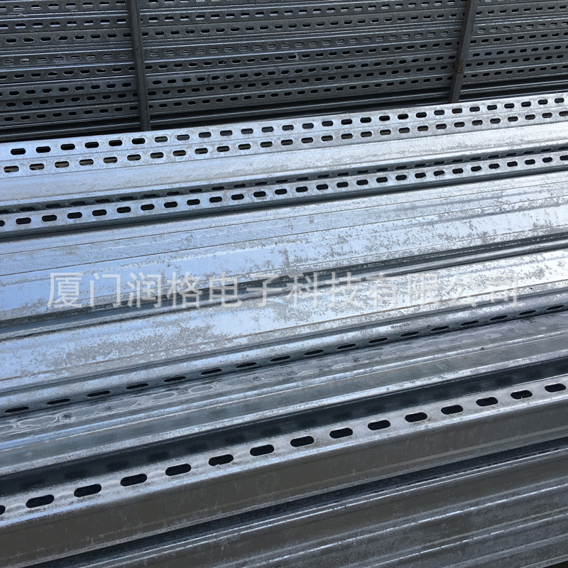 U型钢42622.5实拍1