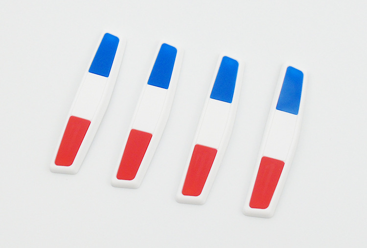 白红白蓝防撞条