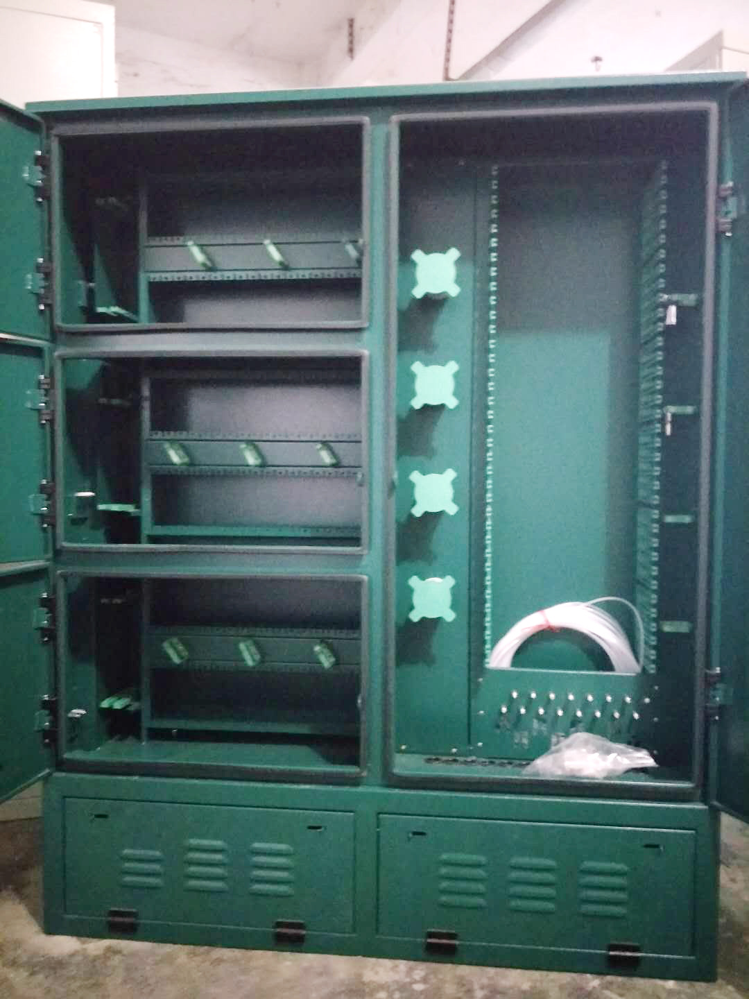 三網(wǎng)合一箱子14