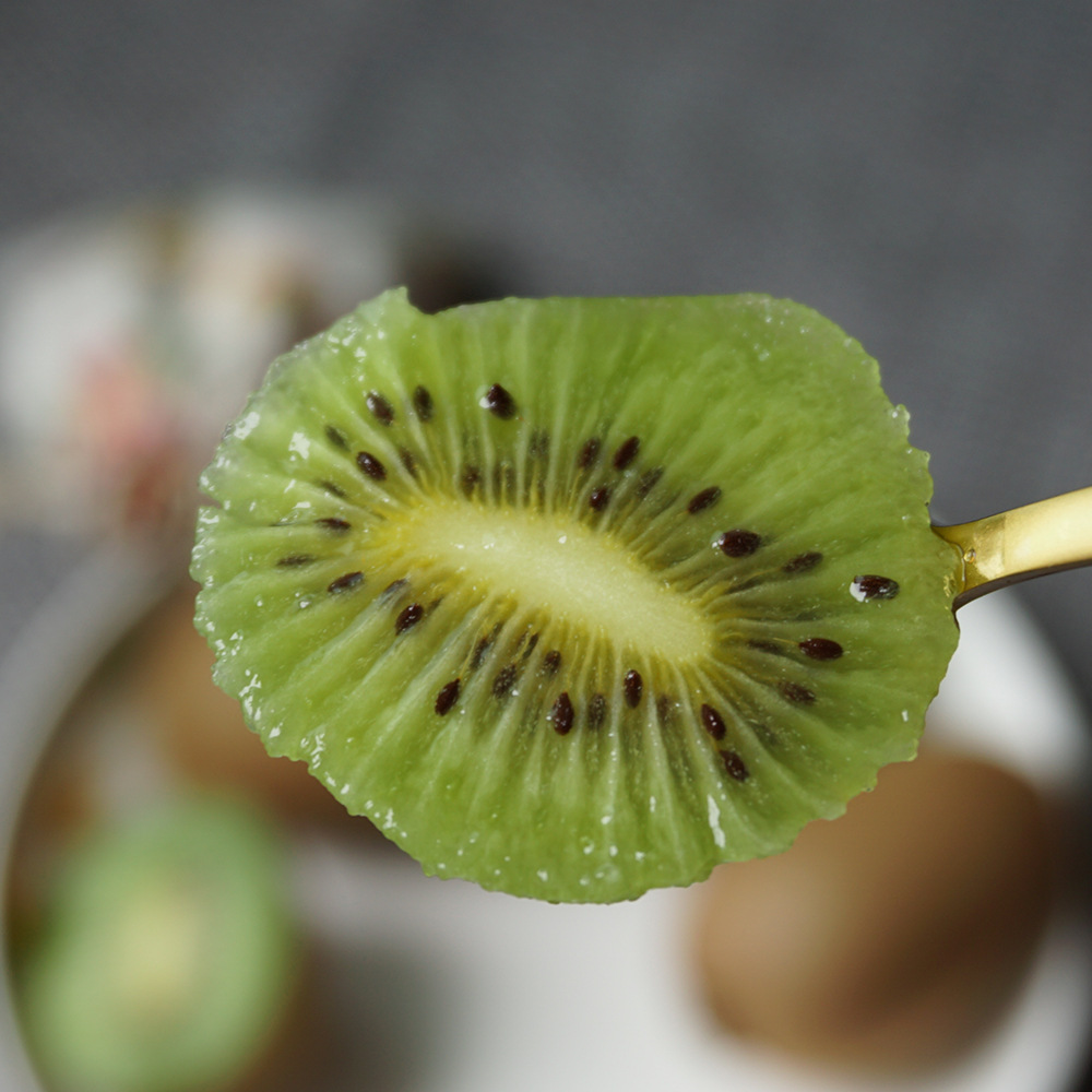 陕西翠香猕猴桃绿心猕猴桃当季应季水果奇异果现摘包邮发货~