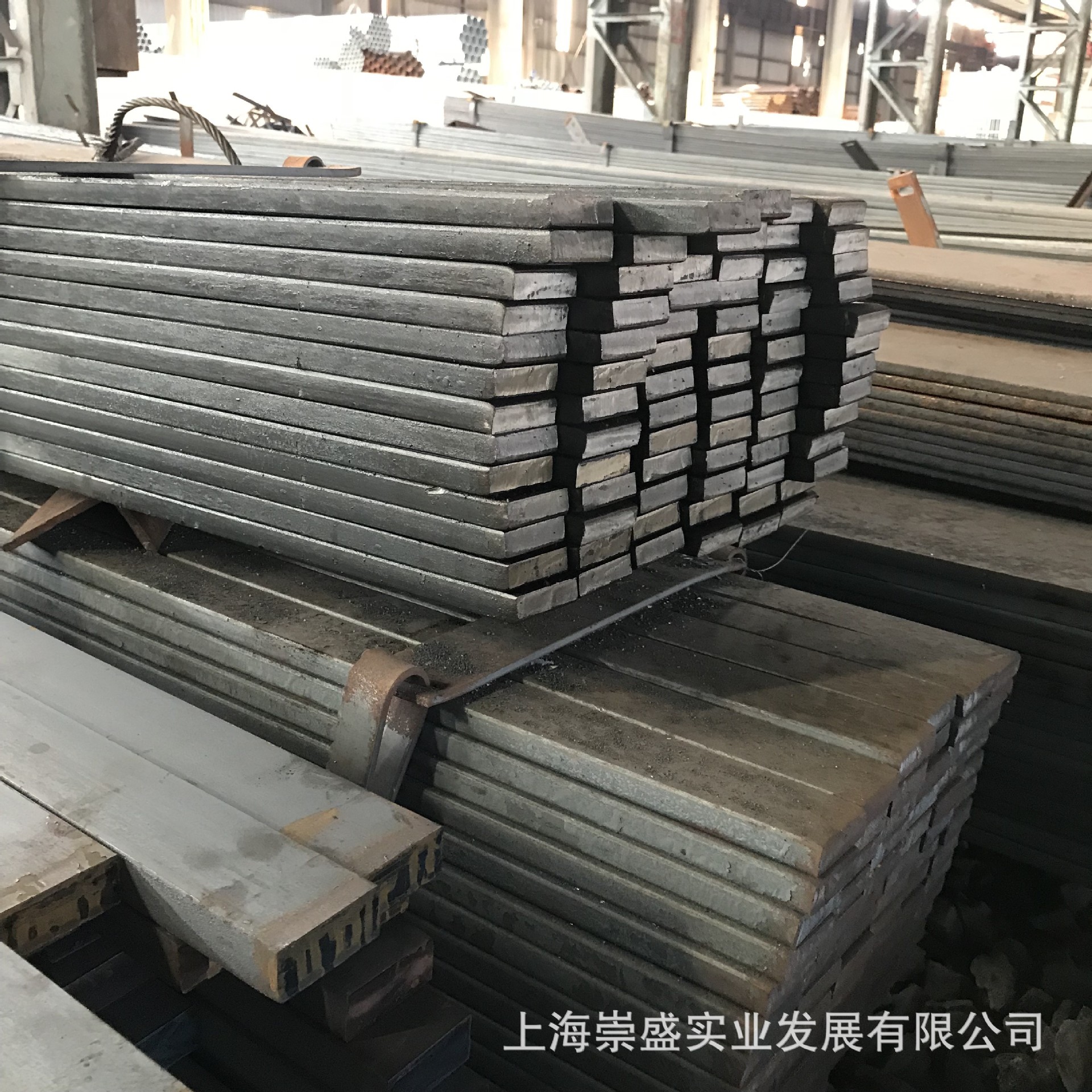 批发热轧扁钢 扁铁热镀扁钢 冷拉扁铁纵剪加工出口包装-阿里巴巴