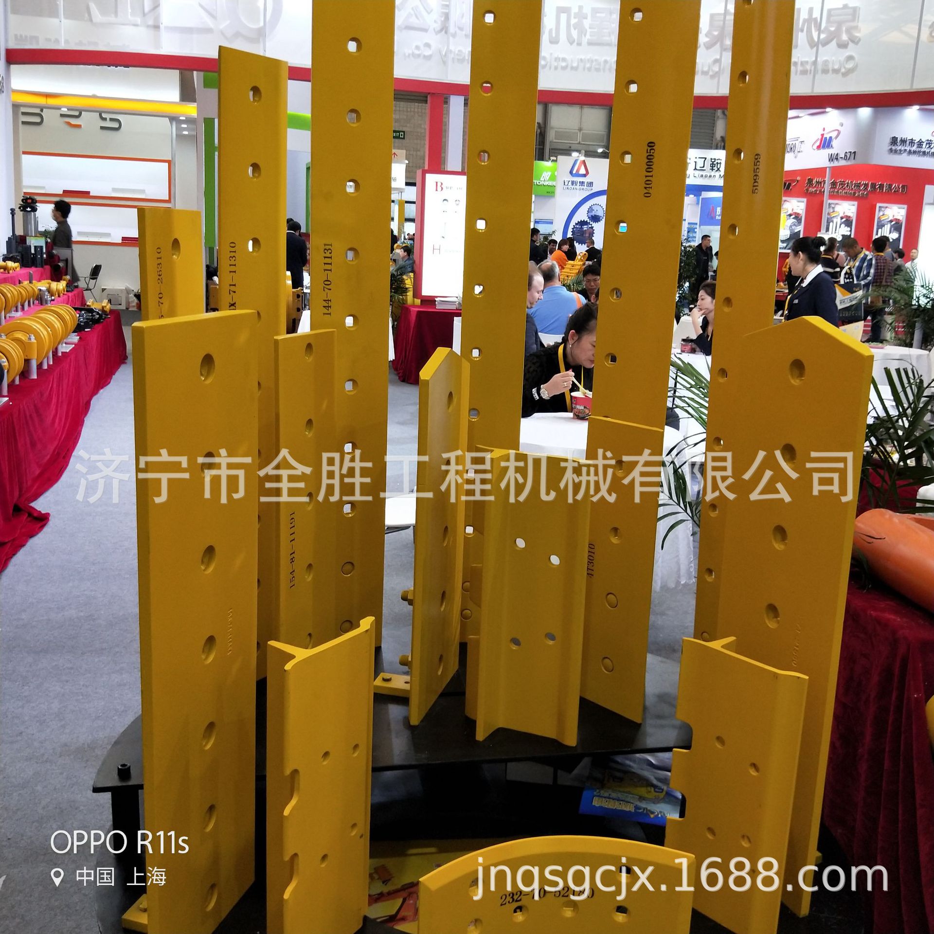 TY230推土机履带板 履带板总成 推土机变速箱 刀角刀片