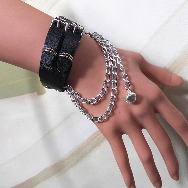 European and American KTV couple super cool punk belt rivet bracelet fashion trendy bracelet accessories bracelet promotion European and American KTV couple super cool punk belt rivet bracelet fashion trendy bracelet accessories bracelet promotion