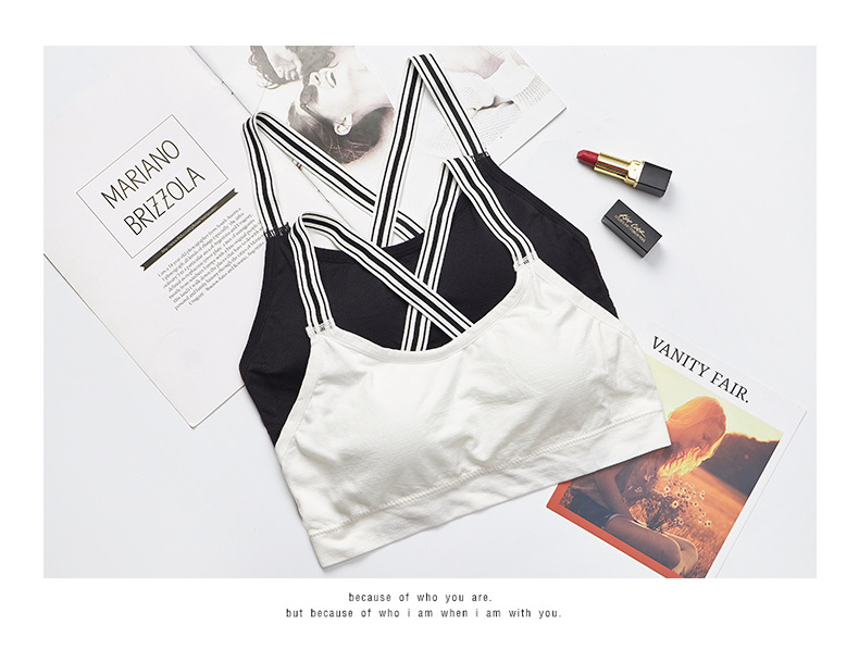 Wholesale of new beautiful back-hugging black and white striped strapless seamless halter top and one-piece cushioned women's underwear detail image 11