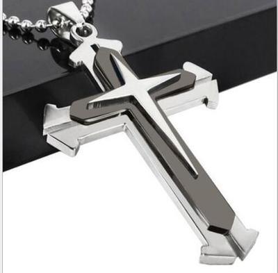 Collana alla moda in acciaio inossidabile multistrato a tre strati con ciondolo diviso, collana in acciaio al titanio con croce da uomo alla moda hip-hop_voghion.com
