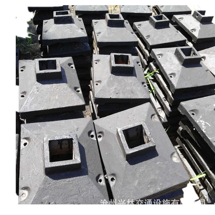 厂家直销  公路蹲  铸铁马路墩  护栏底座  市政护栏底座来图来样