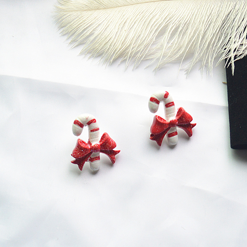 Fashion Santa Claus Elk Resin Women's Ear Studs 1 Pair display picture 3