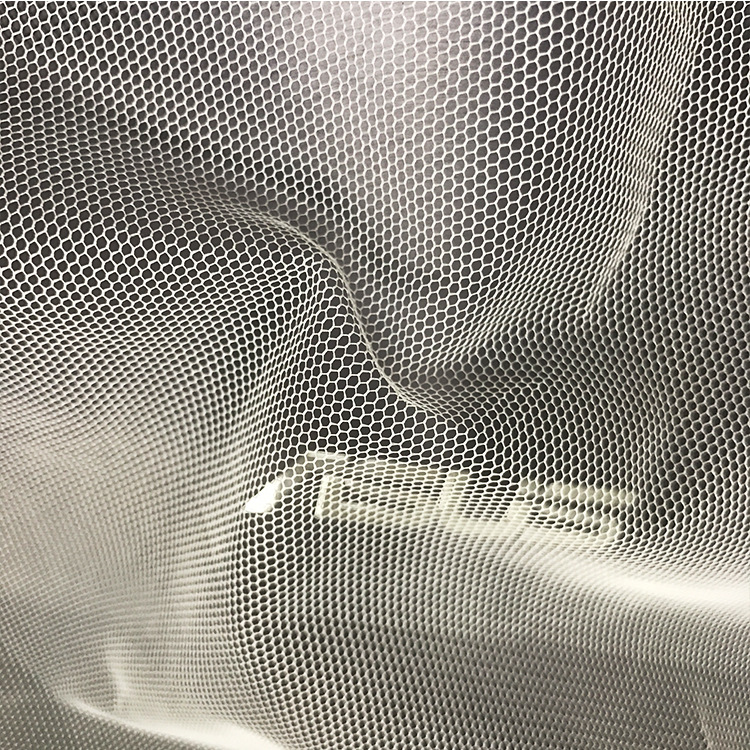 东莞纺织批发涤纶网布 箱包运动服装鞋材面料 硬软可加工