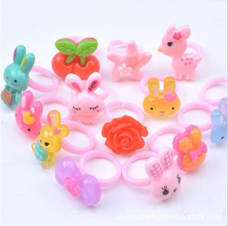 100 Boxed Iron Rings Cartoon Rings Acrylic Rings Children's Resin Boxed Plastic Rings display picture 4