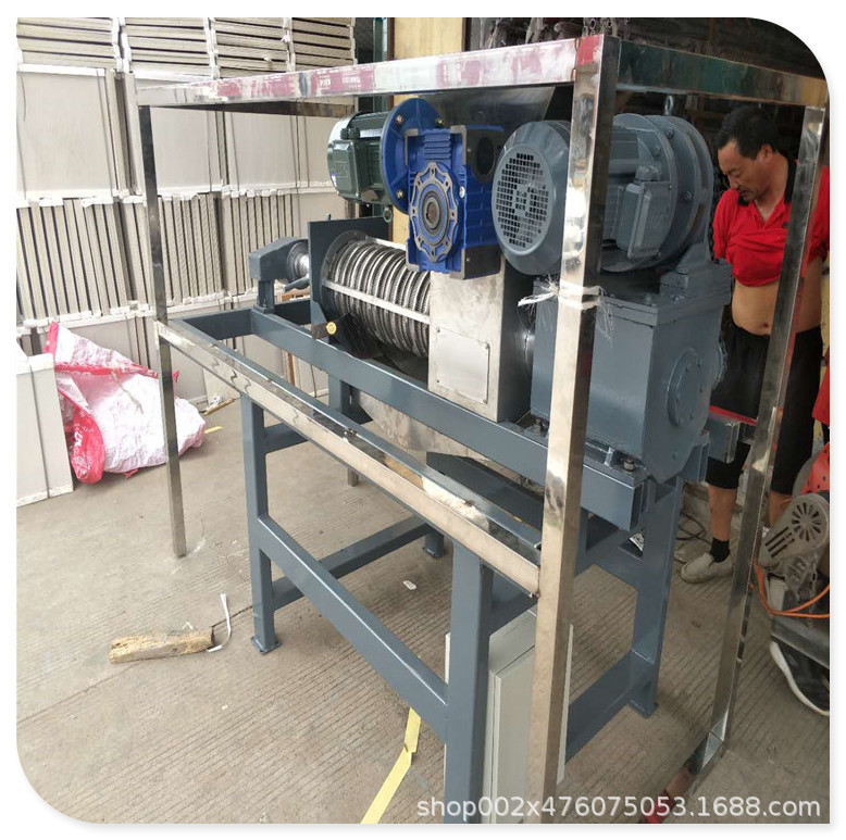 南昌餐厨垃圾处理设备 菜市场垃圾脱水螺旋压榨机整套设备