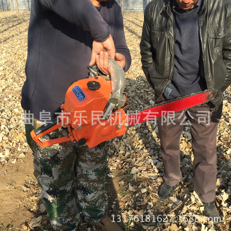 挖樹(shù)機(jī)