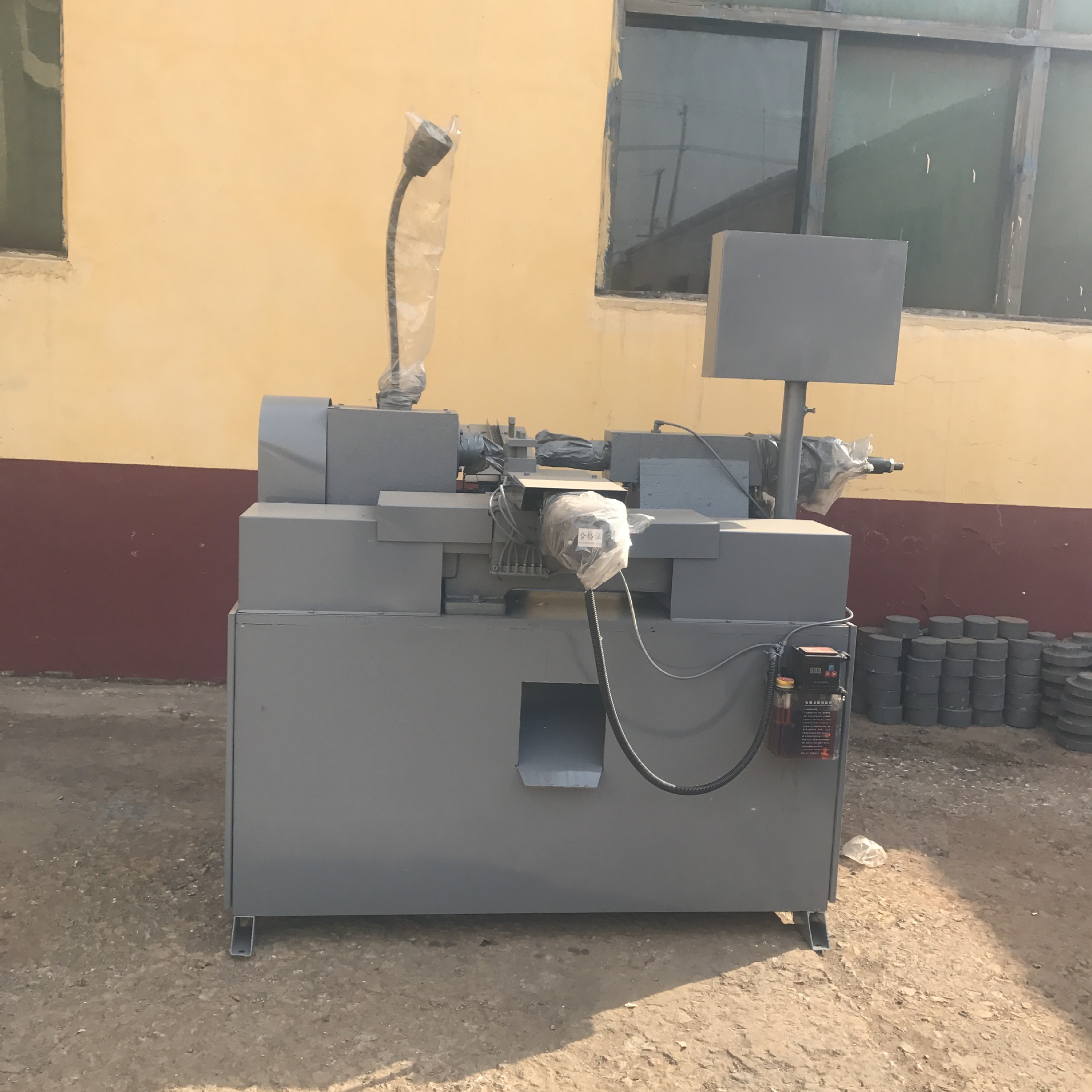 数控一把刀扒皮倒角机 建筑套筒扒皮倒角机 寄料一对一试机