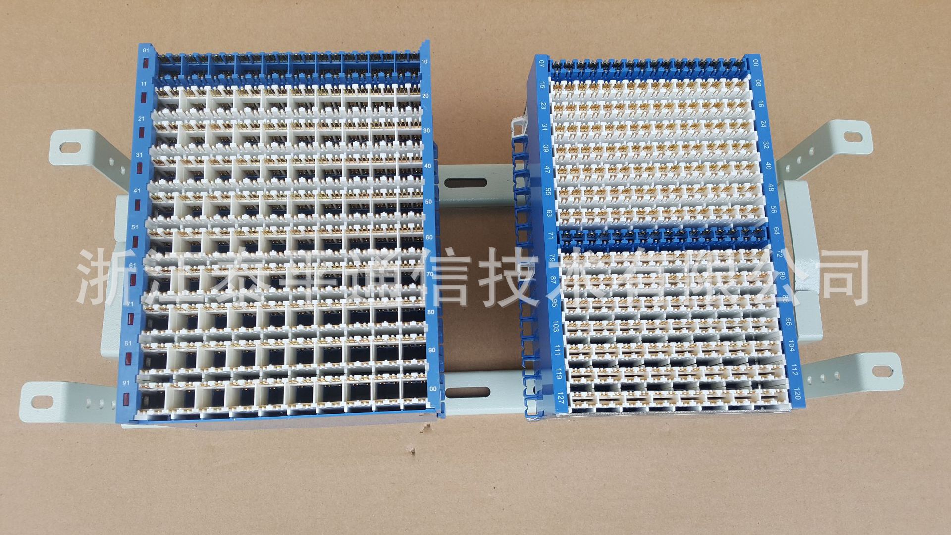 华为JPX202（小）配线架 (12)