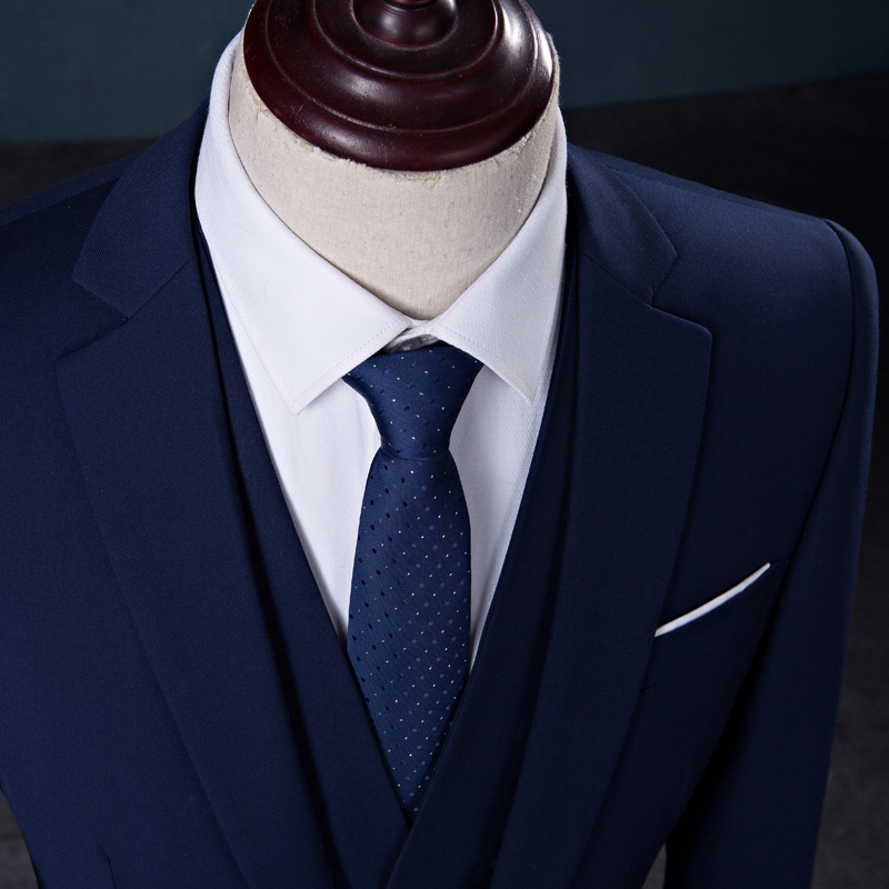 Traje traje de los hombres 2018 nuevo traje de tres piezas vestido de boda de los hombres boda dama de honor traje pequeño ajuste Delgado de los hombres