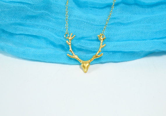 Simple Antler Necklace Christmas Elk Reindeer Pendant Necklace Female Clavicle Chain Fawn Antler Nec