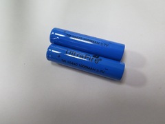 10440 lithium battery AA battery size sufficient capacity 3.7V rechargeable camera mouse laser flashlight
