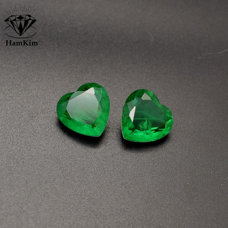 心形拼接宝石祖母绿