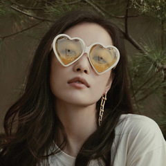 European and American Fashion Large Frame Heart Shaped Sunglasses 5050 Trendy Unisex Sunglasses Ocean Piece Metal Hinges