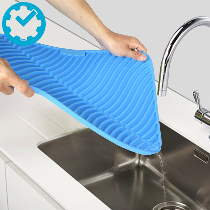 厂家直销跨境销售硅胶方形滤水槽耐高温防烫隔热深圳多功能滤水垫