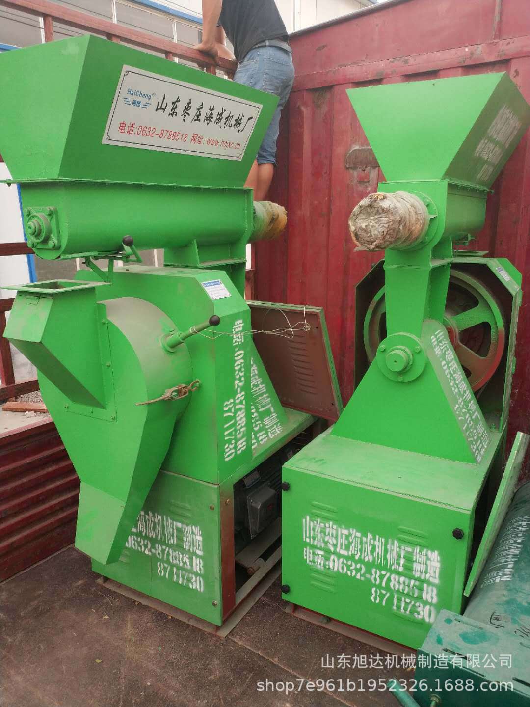 全自动青草制粒机价格  造粒机养殖猪鸡饲料粉碎搅拌机工作原理