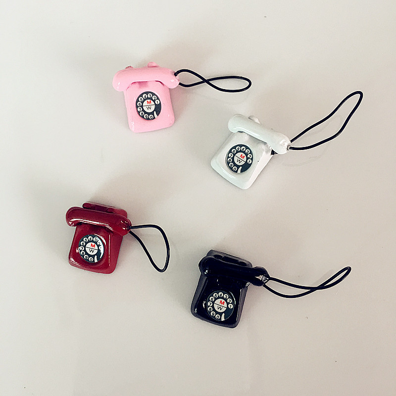 Cute Retro Phone Earrings Alloy Solid Color Ear Clip display picture 3