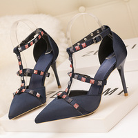 6289-29 European and American sexy rivets, satin, thin and high heel, slim, shallow pointed, Rome T-belt sandals.