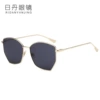 Golden frame black gray film R829