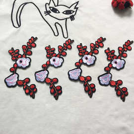 外贸服装辅料 电脑刺绣小梅花布贴  钱包鞋子背胶装饰花贴肩章