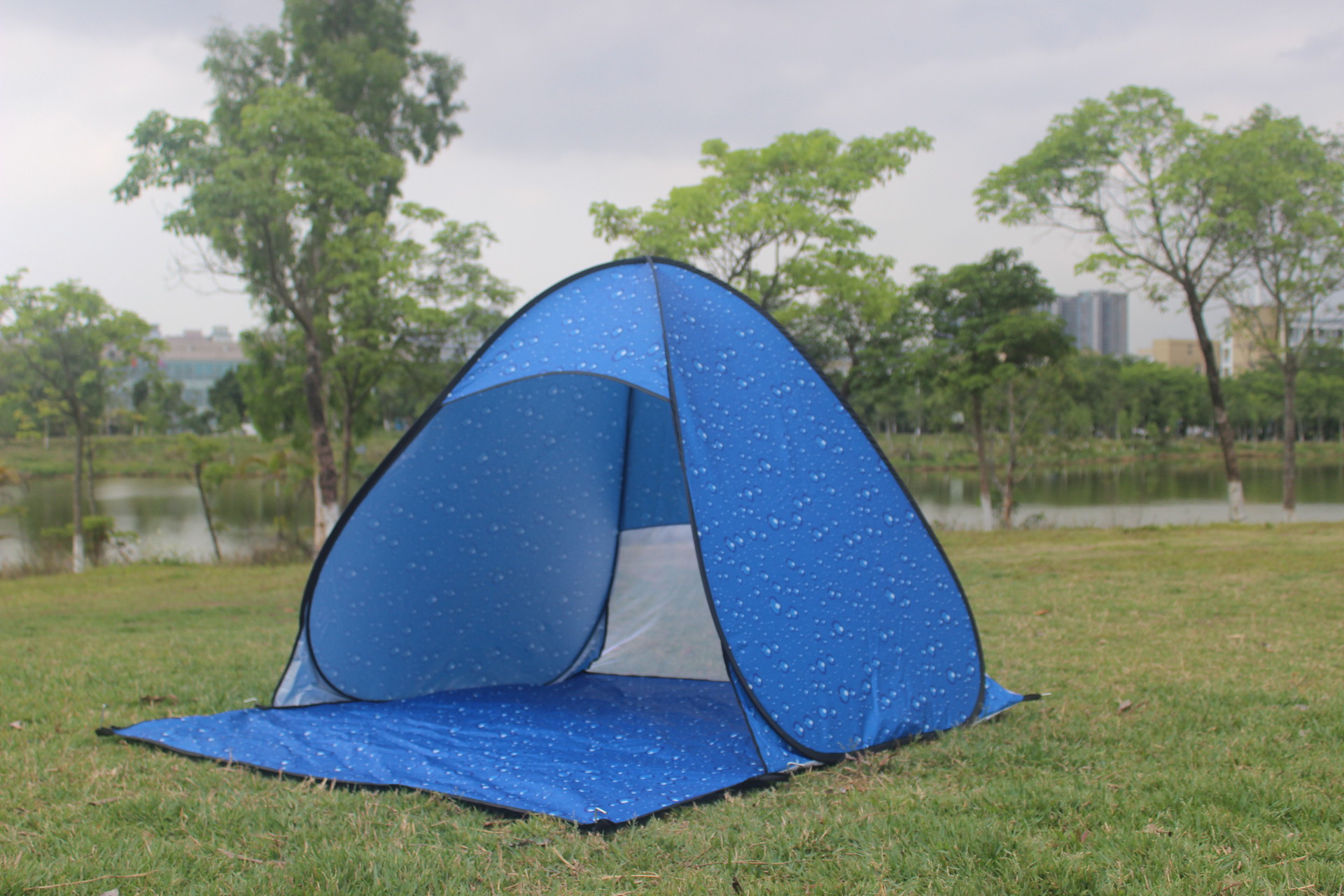 厂家批发免装速开沙滩帐篷户外自动速开折叠双人钓鱼帐蓬可定做