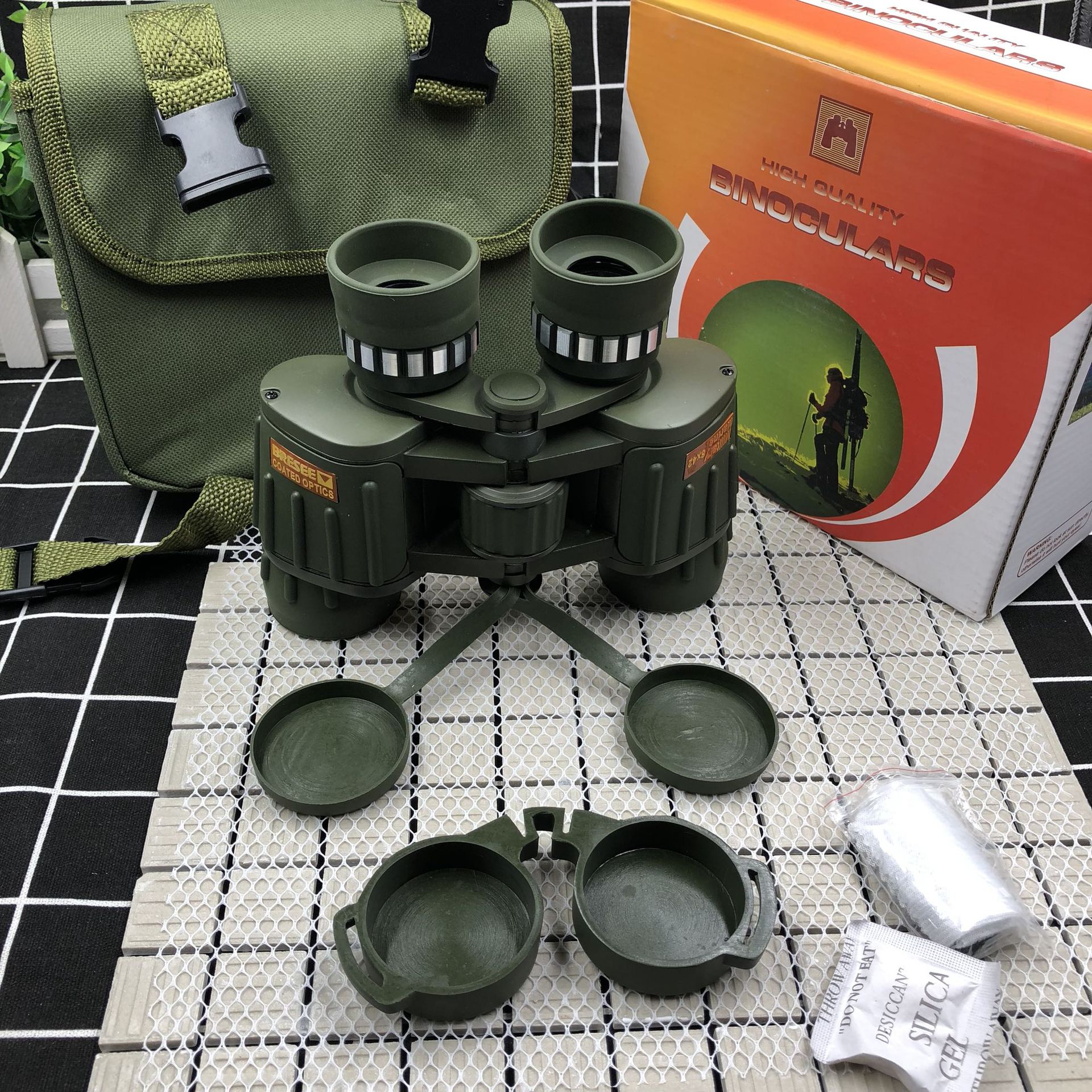 8X42高倍望远镜军绿双筒微光夜视 高清绿膜望远镜户外旅游演唱会