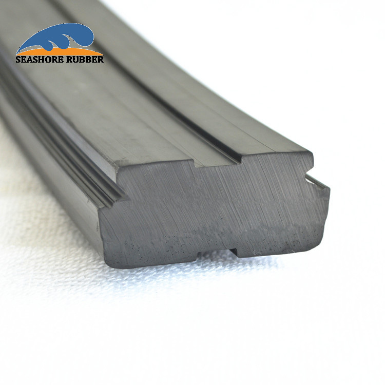 厂家定制生产 船用挤出密封条 氯丁实心密封条 耐油性好