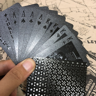 厂家定制创意PET黑色扑克 金箔扑克牌 塑料防水桌游棋牌 现货批发
