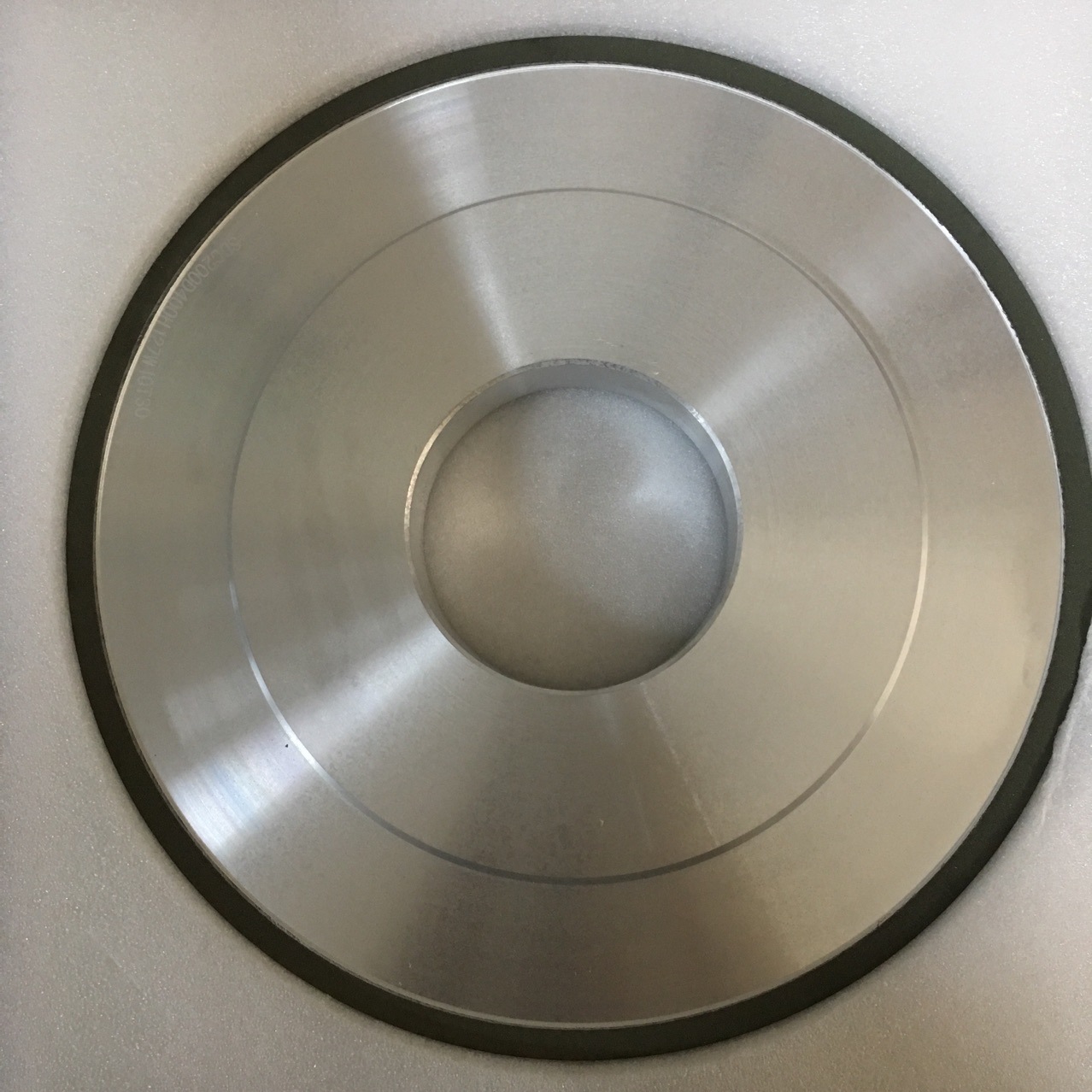 厂家直销树脂无心磨 滚齿刀研磨 五轴机 强力开槽 电镀等金刚石及