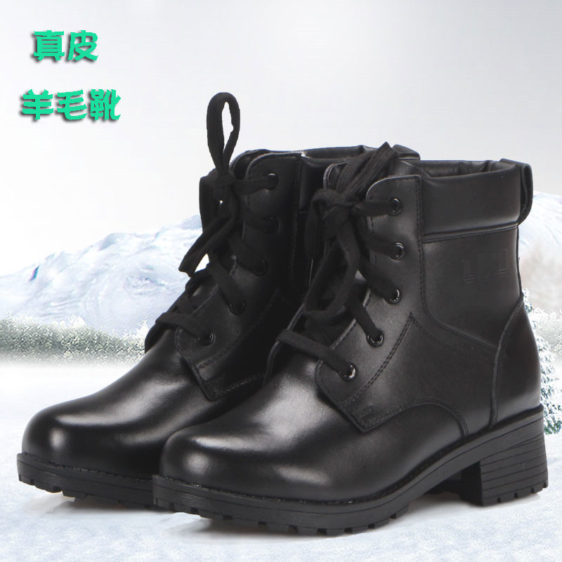 2017 Autumn and winter new pattern genuine leather Short tube Women's Boots The thickness of the bottom keep warm wool Riding boots Cotton-padded shoes On behalf of