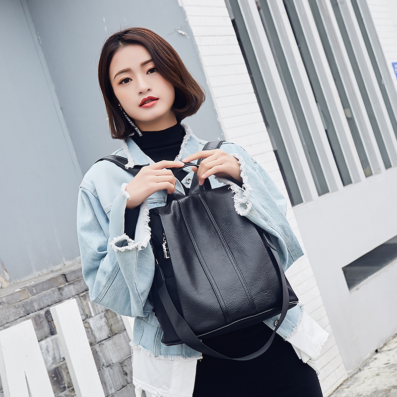 One Generation Of 2018 New Top Layer Cowhide Shoulder Bag Shoulder Bag Leather Backpack Anti-theft Bag Travel Bag Wholesale