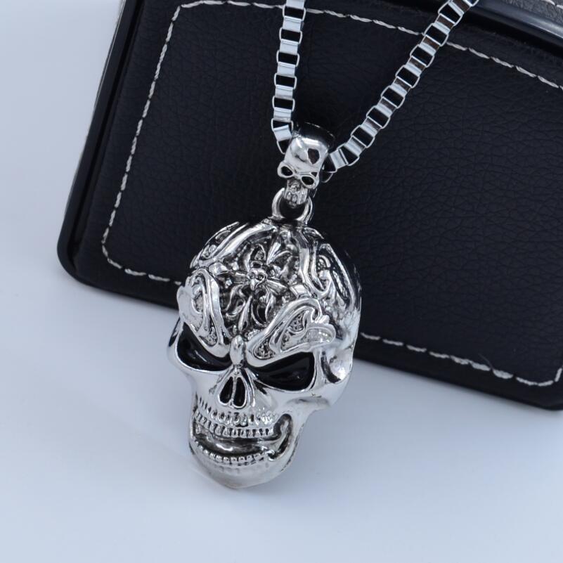 Skull Pendant Necklace