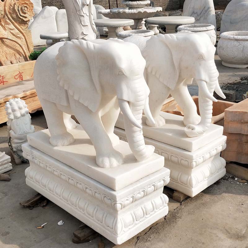 汉白玉石雕定制大象别墅门口白色石雕大象一对晚霞红石头雕塑摆件