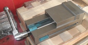 CNC�ǹ�ʽ���Q ����һ�wʽֱ�ǻ��Q8��K��ʽ���滢�Q200MMƽ���Q