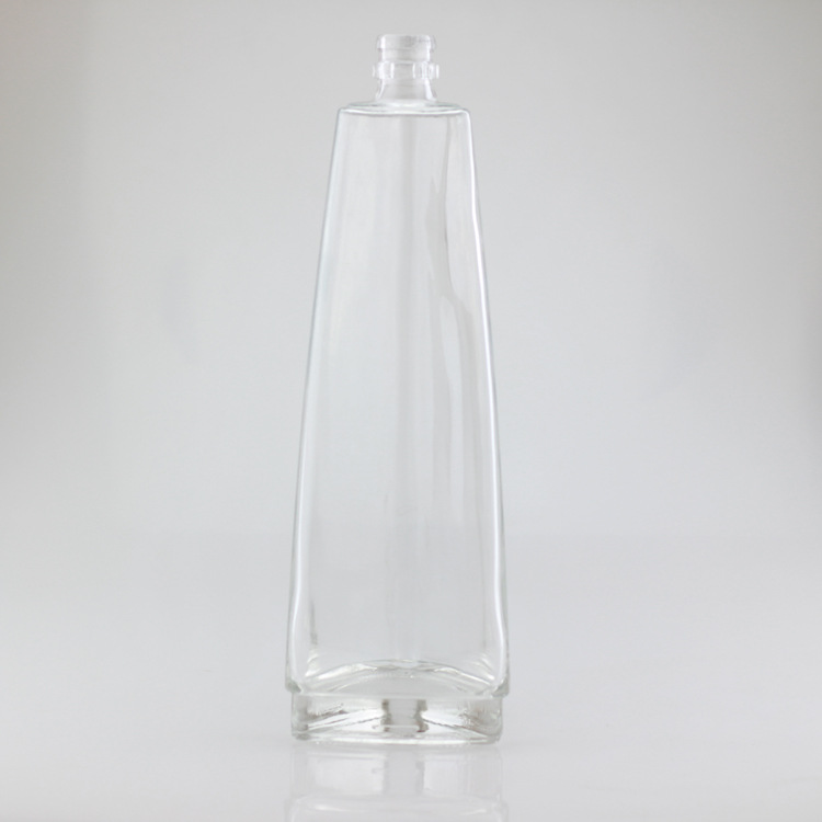 生产厂家定做白酒瓶玻璃酒瓶批发500ml新款高档酒瓶加工定制