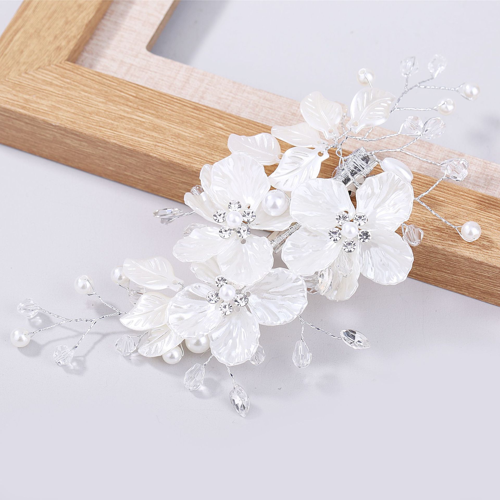 bride wedding white shell petals handmade pearl crystal hairpin headwear