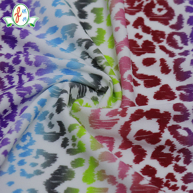 厂货供应锦氨布料印花经编面料 数码豹纹印花渐变圆点贴合面料