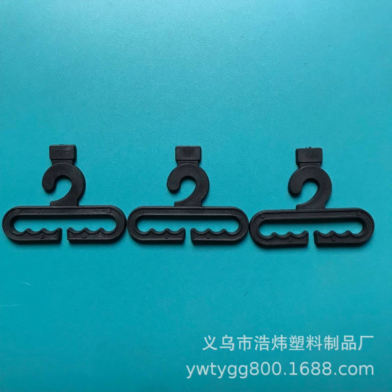 Профессиональный производитель поставляет внутренний диаметр 4,6 см волнистый крючок, эластичные крючки, крючки для шарфа