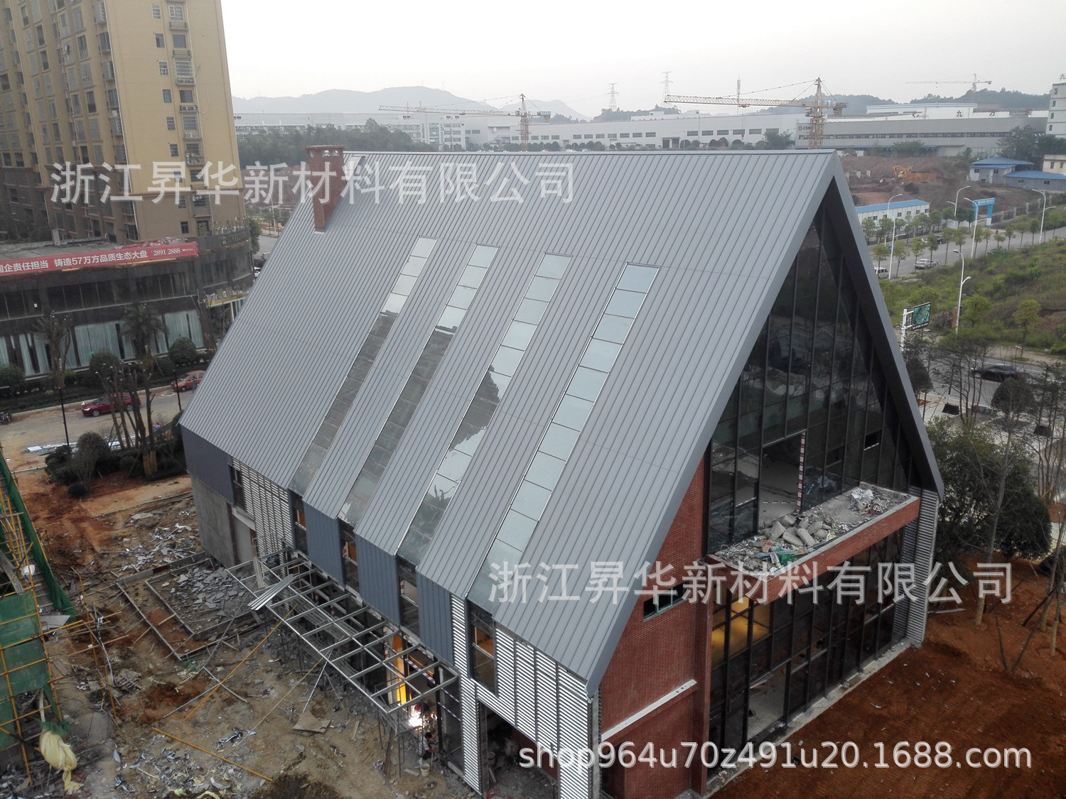 城市地标建筑大小头扇形钛锌板 0.7厚25-400型太空灰 纯黑钛锌板-阿里巴巴