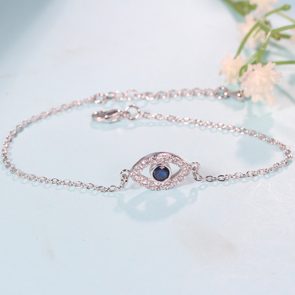 Lucky Evil Eye Red String Bracelet Protection Jewellery Minimalist_voghion.com