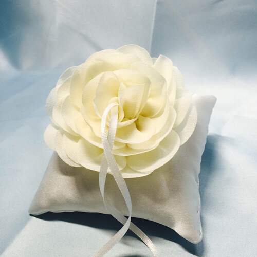 Original Handmade Ring Pillow, Lace Ring Pillow, 10*10cm Flower Ring Pillow, European and American Wedding Supplies, Bridesmaid Accessory