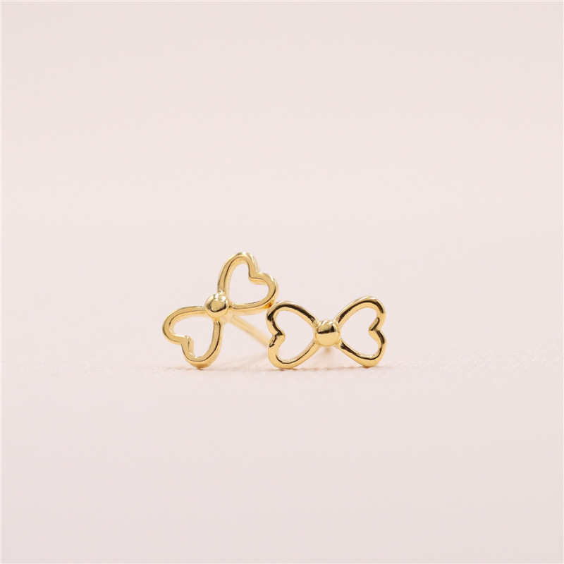 earrings with bow