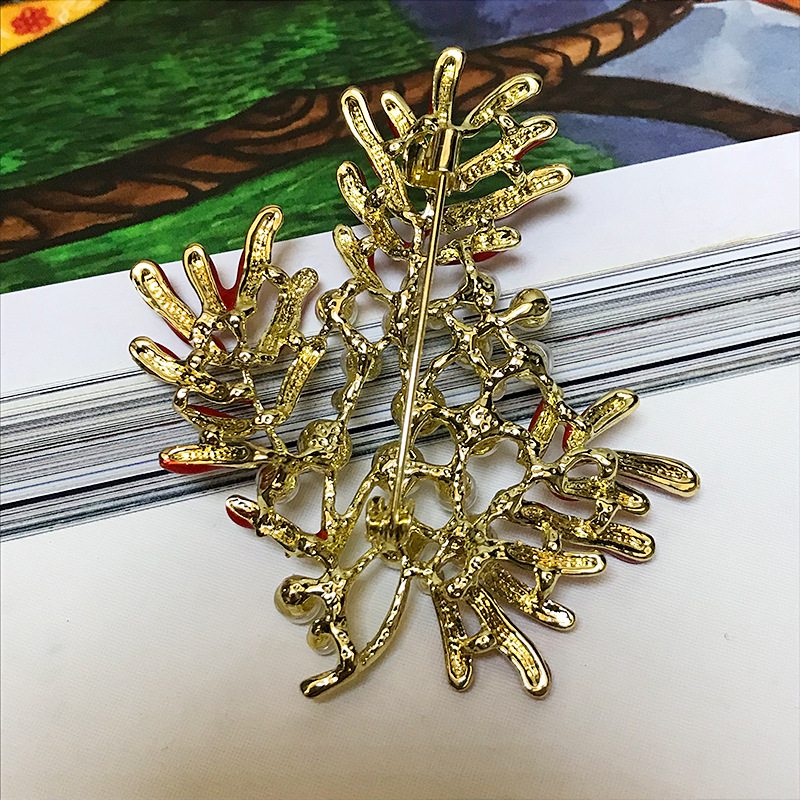 Spille per alberi a foglia rossa, spille a conchiglia, perle in lega, strass, accessori di abbigliamento alla moda_voghion.com