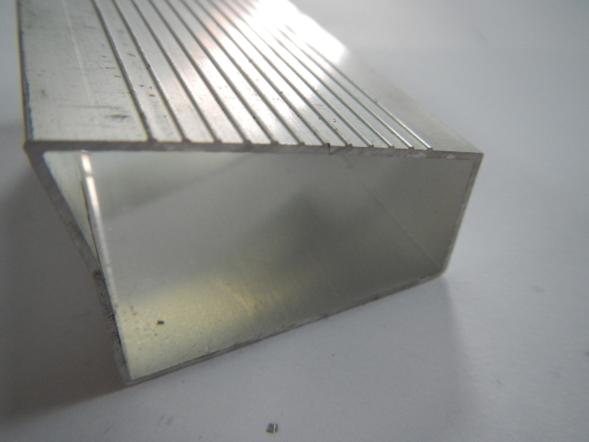 供应 铝梯型材 梯级