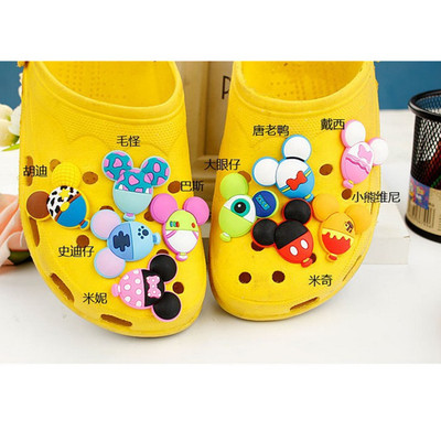 日单PVC环保软胶滴塑小兔子鞋花鞋扣沙滩鞋洞洞鞋花园鞋卡通配饰|ru